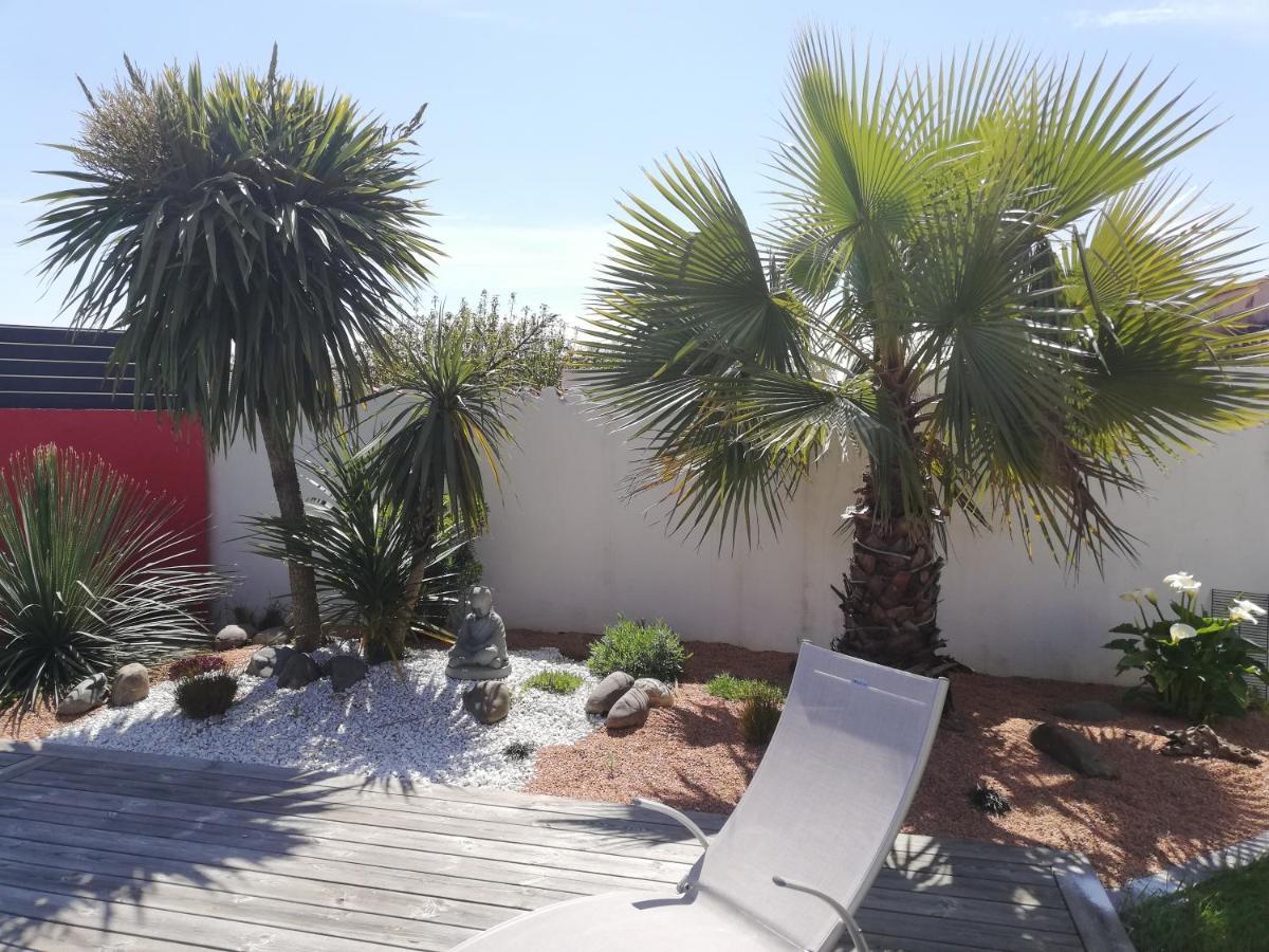 Studio Independant Chez L'Habitant Avec Piscine Et Cuisine Exterieures Ла Рошел Екстериор снимка
