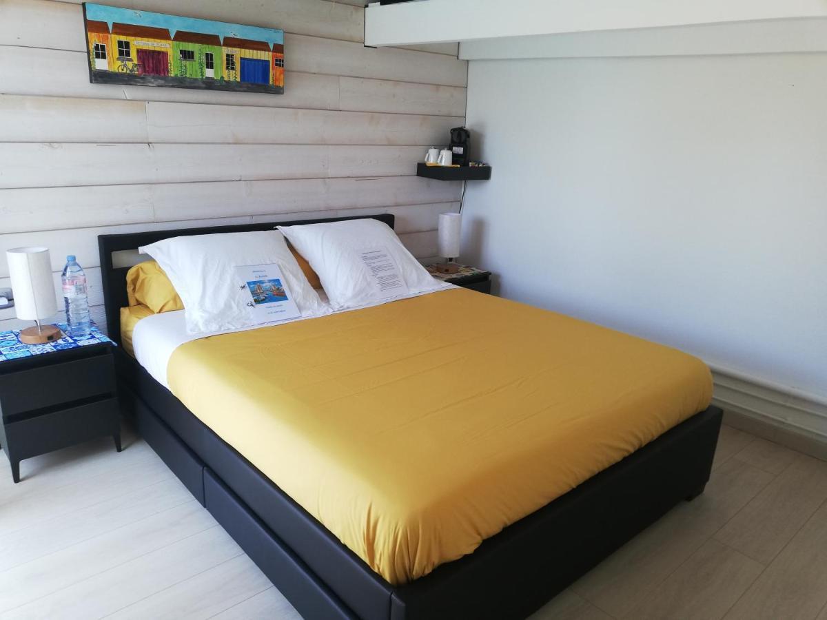 Studio Independant Chez L'Habitant Avec Piscine Et Cuisine Exterieures Ла Рошел Екстериор снимка