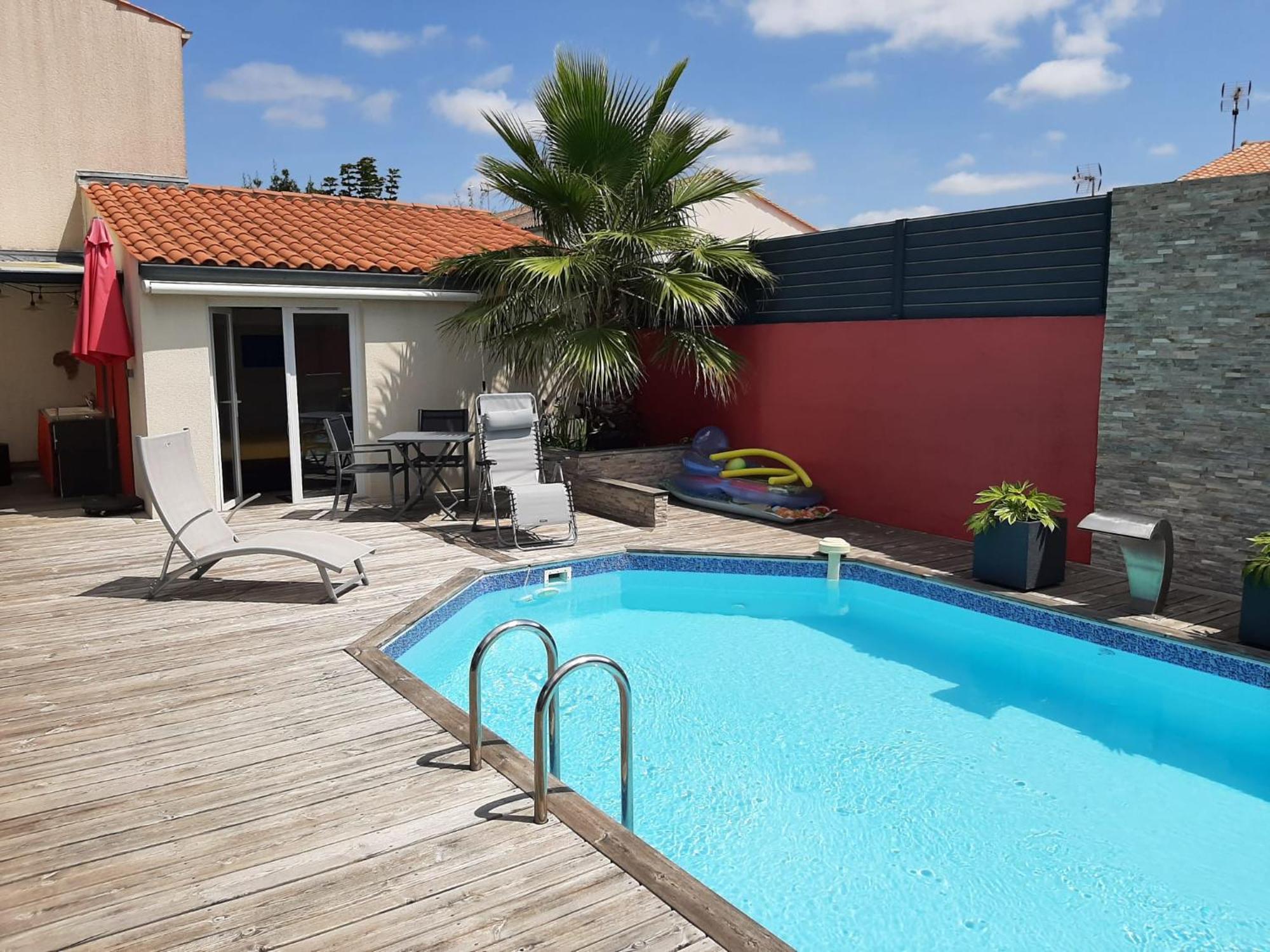 Studio Independant Chez L'Habitant Avec Piscine Et Cuisine Exterieures Ла Рошел Екстериор снимка